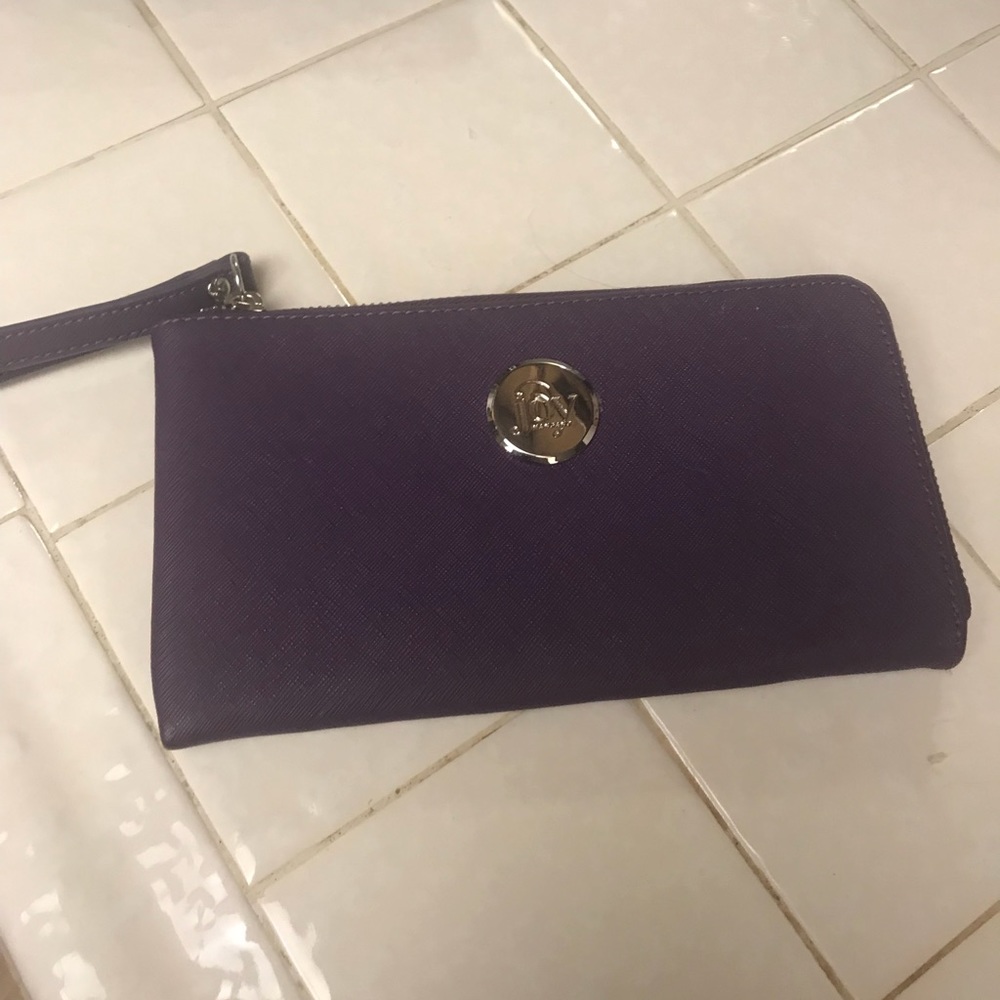 Joy Mangano RFID wallet